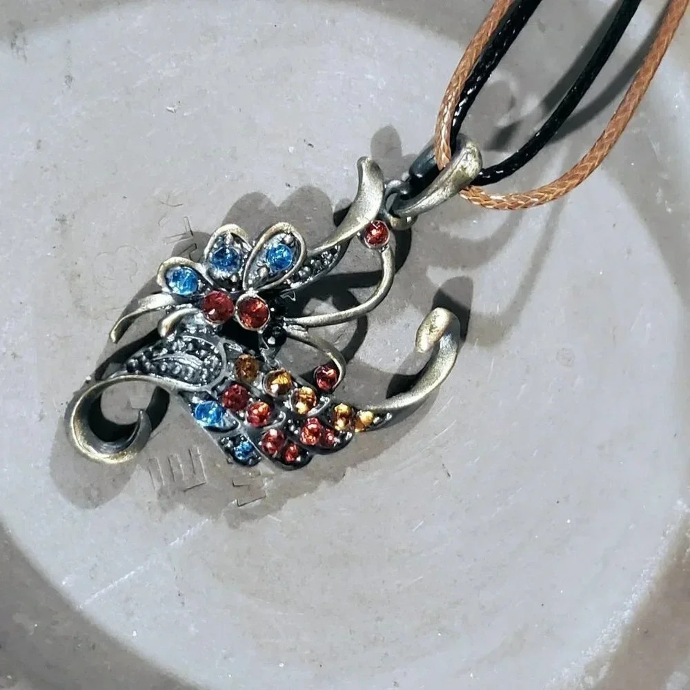 Rustic Antique Bronze Rhinestones Art Nouveau Pendant Necklace Vegan Leather - Picture 7 of 10